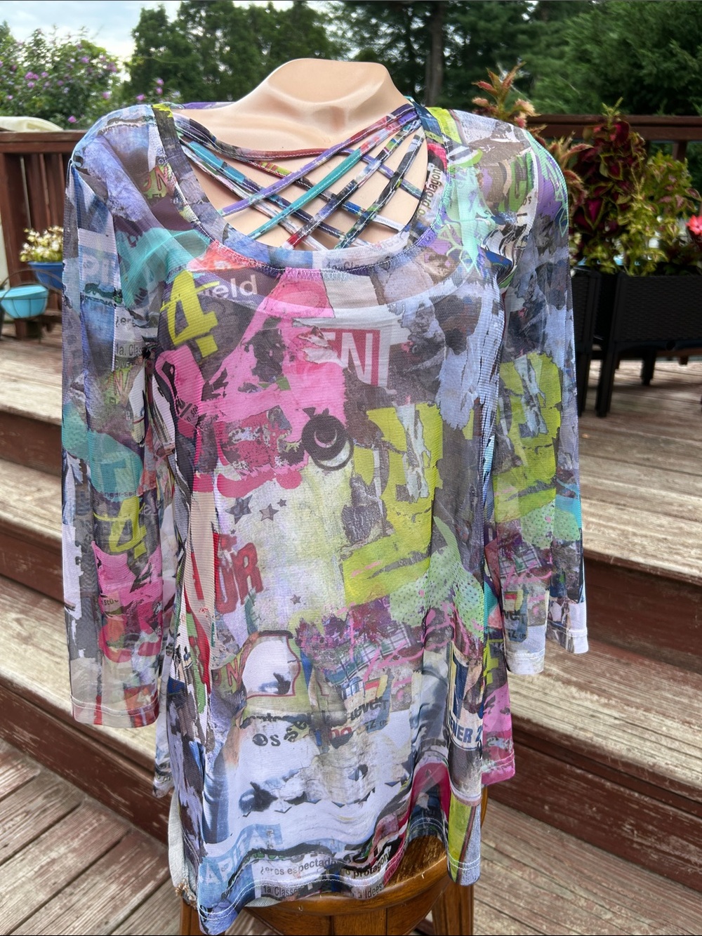 Lynn Ritchie Silver Multicolor Graphic Crisscross Neck Sheer Tunic Top med